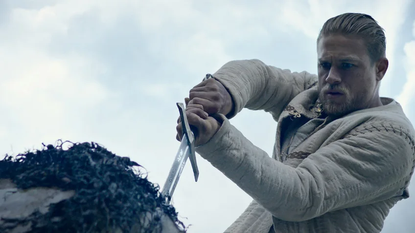 Rei Arthur: A Lenda da Espada